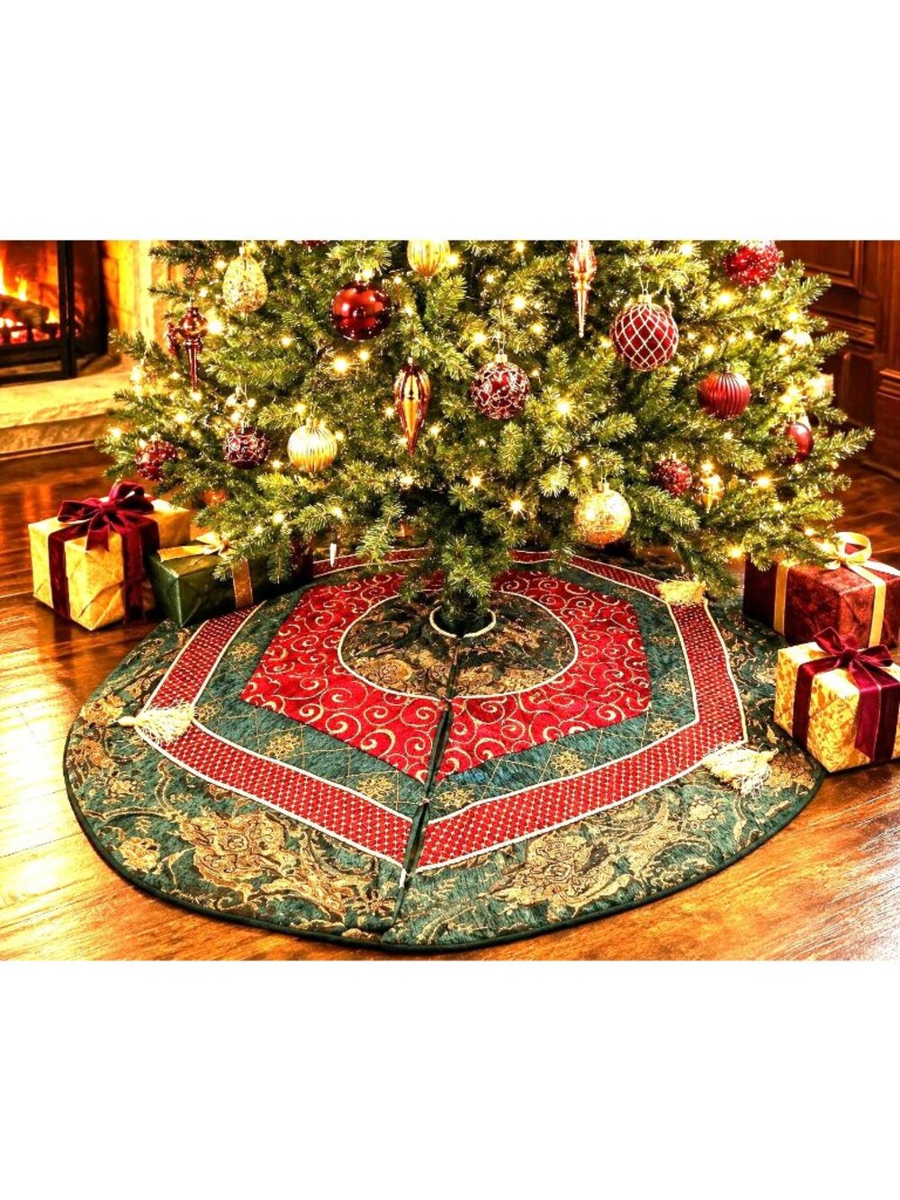 Christmas Tree Skirt Red Green Gold Velvet Brocade Holiday Decor Y2K Festive